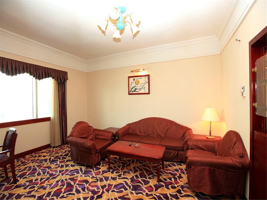 Gardford International Hotel Гуанджоу Екстериор снимка