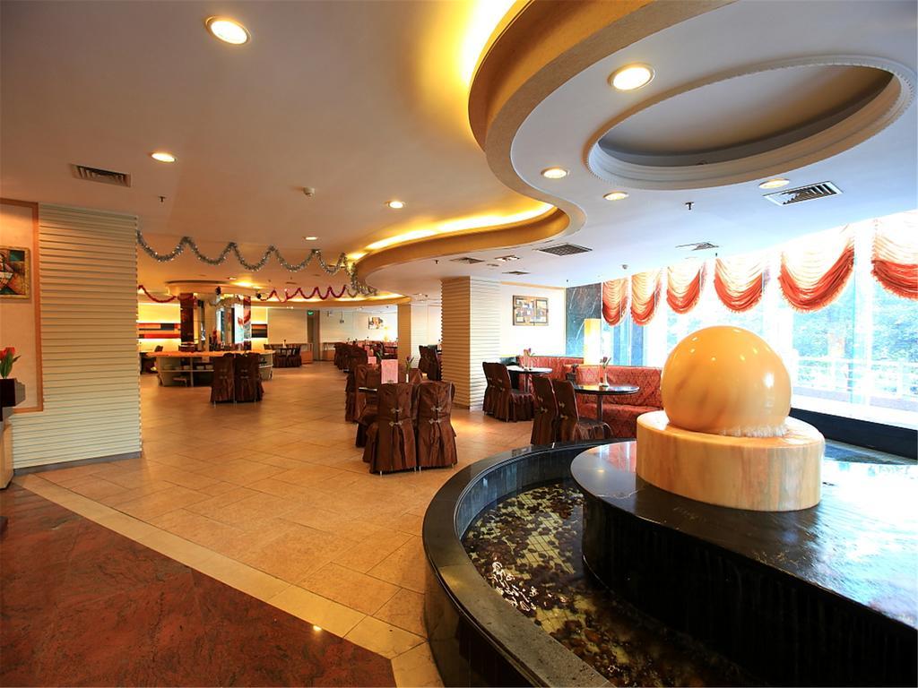 Gardford International Hotel Гуанджоу Екстериор снимка